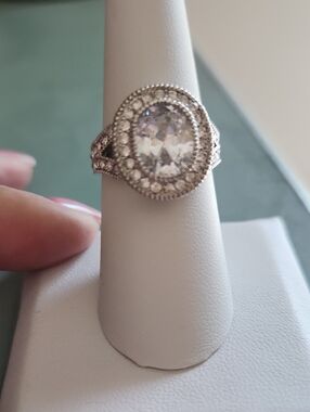 CZ RING WITH ORNATE PAVE SETTING SILVER-TONE SIZE 7. EXCELLENT CONDITION